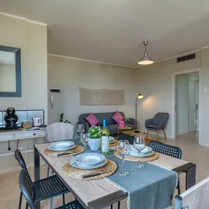 Izzhome Atmosphere , Pula Italia